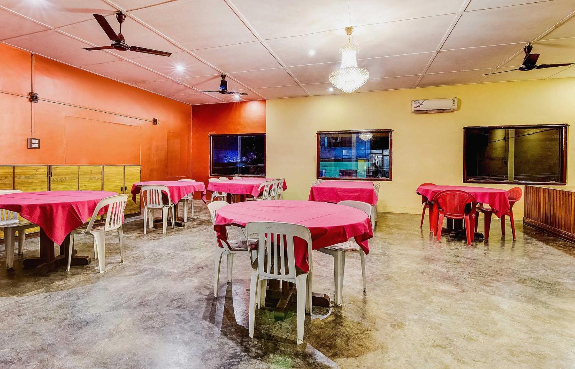 Spot On Durba 2 Hotell Tezpur Exteriör bild